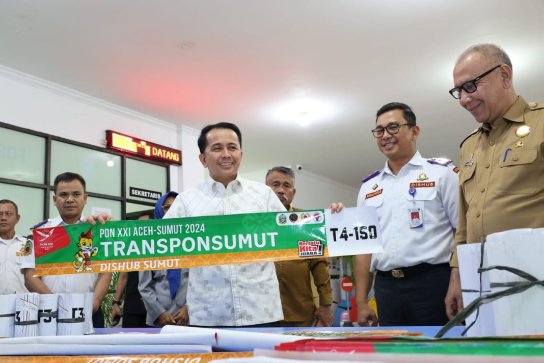 Pj Gubernur Sumut Agus Fatoni meninjau kesiapan Dishub Sumut untuk angkutan PON XXI wilayah Sumut di kantor Dishub Sumut baru-baru ini. (Dok/Dishub Sumut)