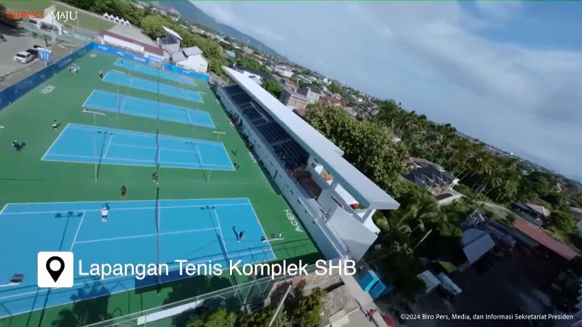 Presiden RI Jokowi didampingi Ibu Iriana Jokowi meresmikan rehabilitasi, renovasi, dan pembangunan venue PON XXI di Provinsi Aceh, Senin (9/9/2024). (Dok/Tangkapan layar YouTube Setpres)