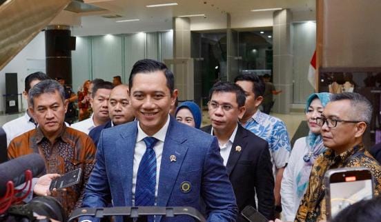 Menteri Agraria dan Tata Ruang/Kepala Badan Pertanahan Nasional Agus Harimurti Yudhoyono tiba di Balikpapan, Kalimantan Timur, Kamis (12/9/2024).