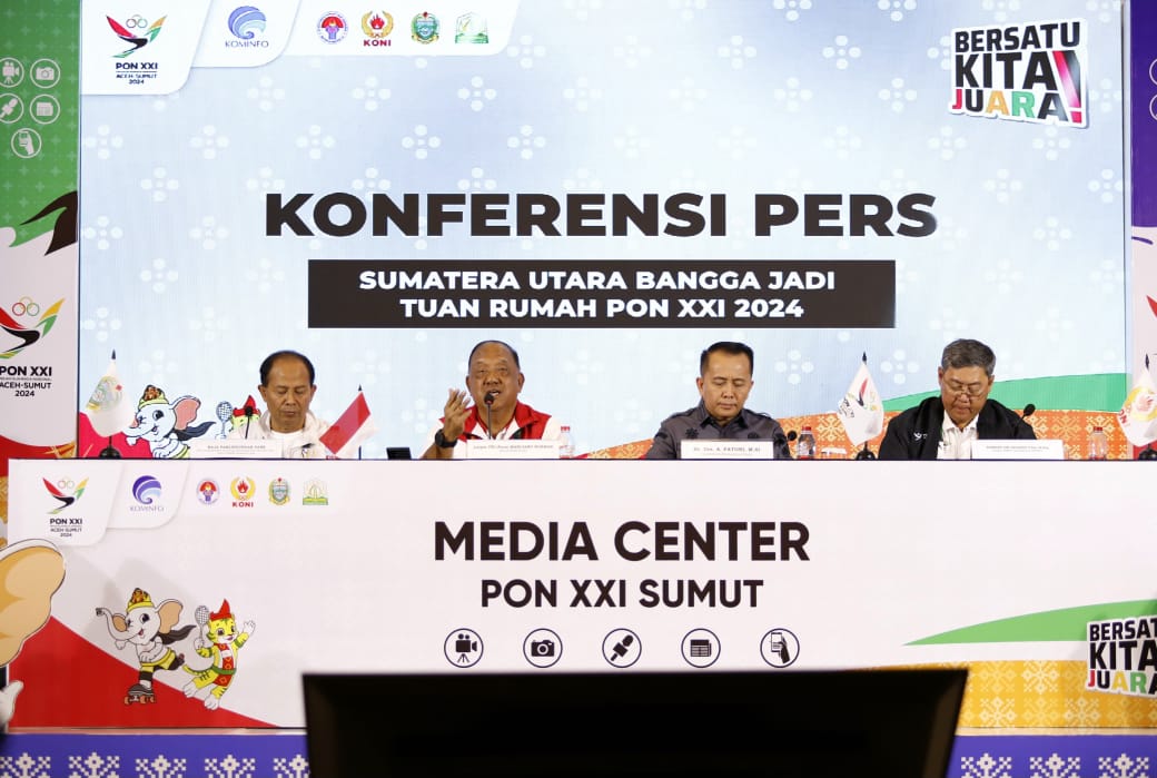 Pj Gubernur Sumut Agus Fatoni mengadakan konferensi pers terkait pelaksanaan Pekan PON XXI Aceh-Sumut di Media Center Utama PON XXI Sumut, di  Jalan Kapten Maulana Lubis, Medan, Kamis (19/9/2024).