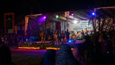 Festival Biduk Sayak di Lapangan Desa Jernih, Kabupaten Sarolangun, Jambi, Rabu (18/9/2024). (Dok/Kemendikbudristek)