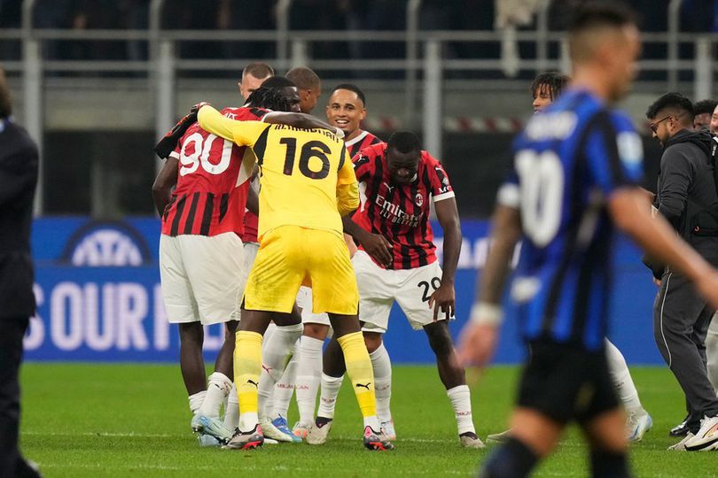 Selebrasi skuad AC Milan usai laga Serie A vs Inter Milan, Senin (23/9/2024).