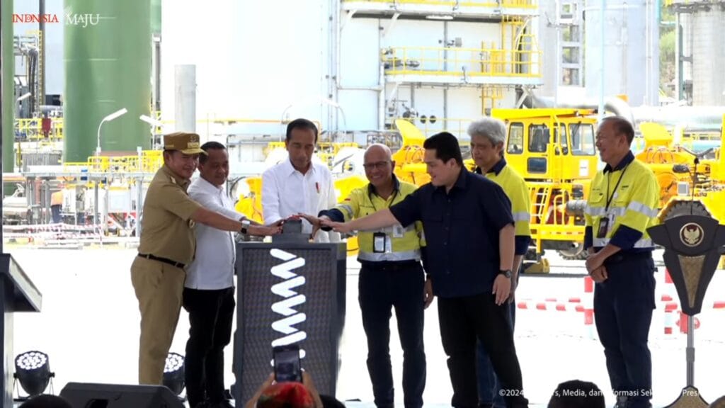 Presiden Jokowi meresmikan Smelter Tembaga dan Pemurnian Logam Mulia milik PT Amman Mineral Internasional Tbk di Kabupaten Sumbawa Barat, Provinsi Nusa Tenggara Barat, Senin (23/9/2024). (Dok/BPMI Setpres)