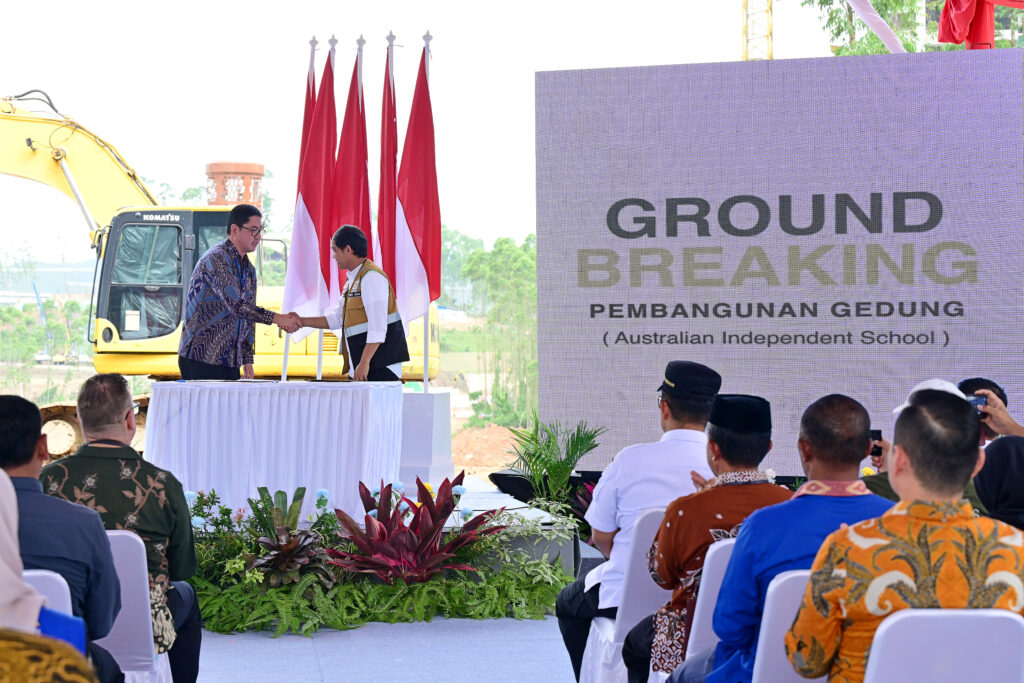 Peresmian Pembangunan Gedung Australian Independent School (AIS) Nusantara dalam acara peletakan batu pertama (groundbreaking), Rabu (25/9/2024). (Dok/BPMI Setpres)