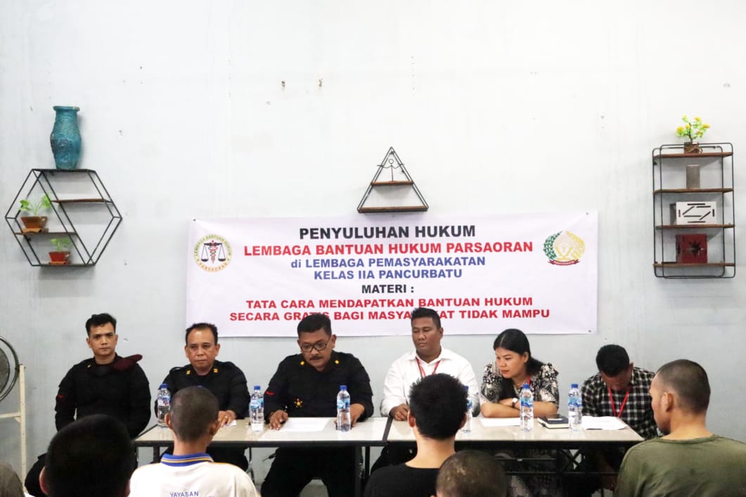 Kegiatan penyuluhan hukum di Lapas Kelas IIA Pancurbatu bersama Lembaga Bantuan Hukum Parsaoran dan mahasiswa Hukum UNPRI, Kamis (3/10/2024).