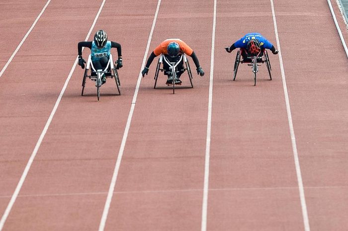 Suasana perlombaan lari dari cabang para atletik di Peparnas Solo 2024. (Dok/PB Peparnas XVII)