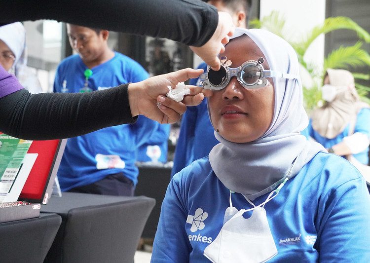 Suasana acara puncak peringatan Hari Penglihatan Sedunia 2024 di Hotel Astoria, Lombok, Kamis (10/10/2024). (Dok/Sehat Negeriku)