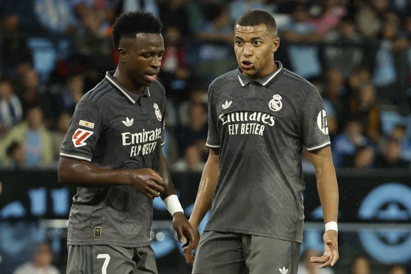 Kylian Mbappe dan Vinicius Junior merayakan gol pada laga Celta Vigo vs Real Madrid di pekan ke-10 La Liga 2024/2025, Minggu (20/10/2024).