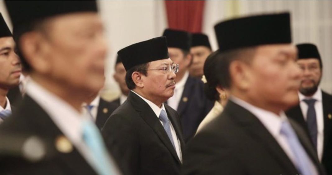 Presiden Prabowo Subianto melantik para Penasihat Khusus, Utusan Khusus, dan Staf Khusus Presiden di Istana Negara, Jakarta, Selasa (22/10/2024).