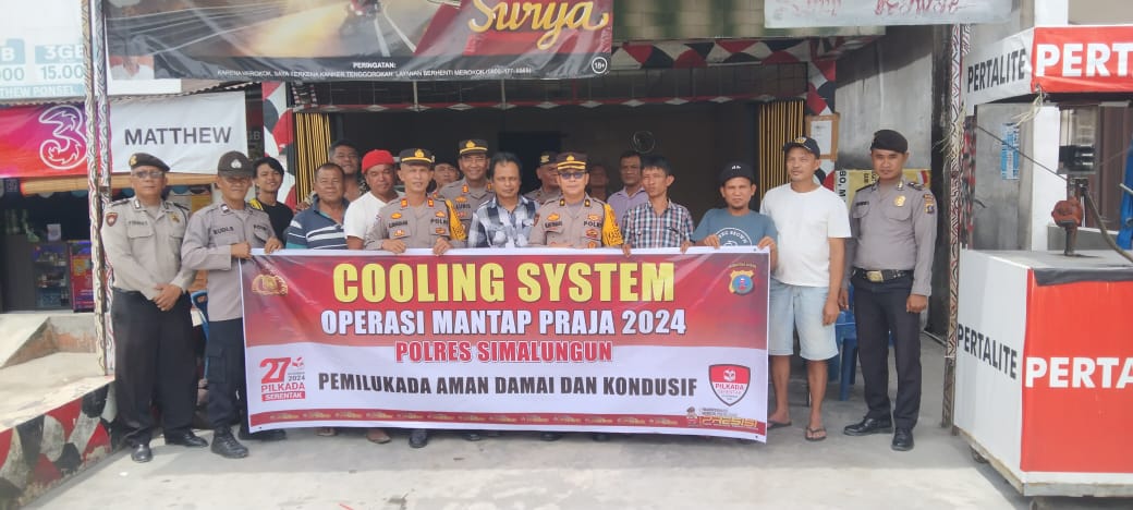 Polres Simalungun laksanakan cooling system di Nagori Tiga Dolok, Kecamatan Dolok Panribuan, Kabupaten Simalungun, Jumat (25/10/2024). Hal itu untuk menjaga kamtibmas menjelang pelaksanaan Pilkada 2024. (Dok/Humas Polres Simalungun)