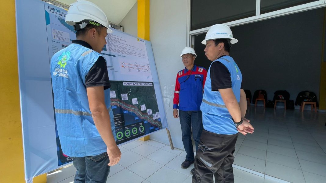 GM PLN UIP SBU Hening Kyat Pamungkas melakukan Site Survey Pekerjaan Pembangunan T/L 150 kV Blang Pidie-Tapak Tuan selama 3 hari. (Dok/PLN)