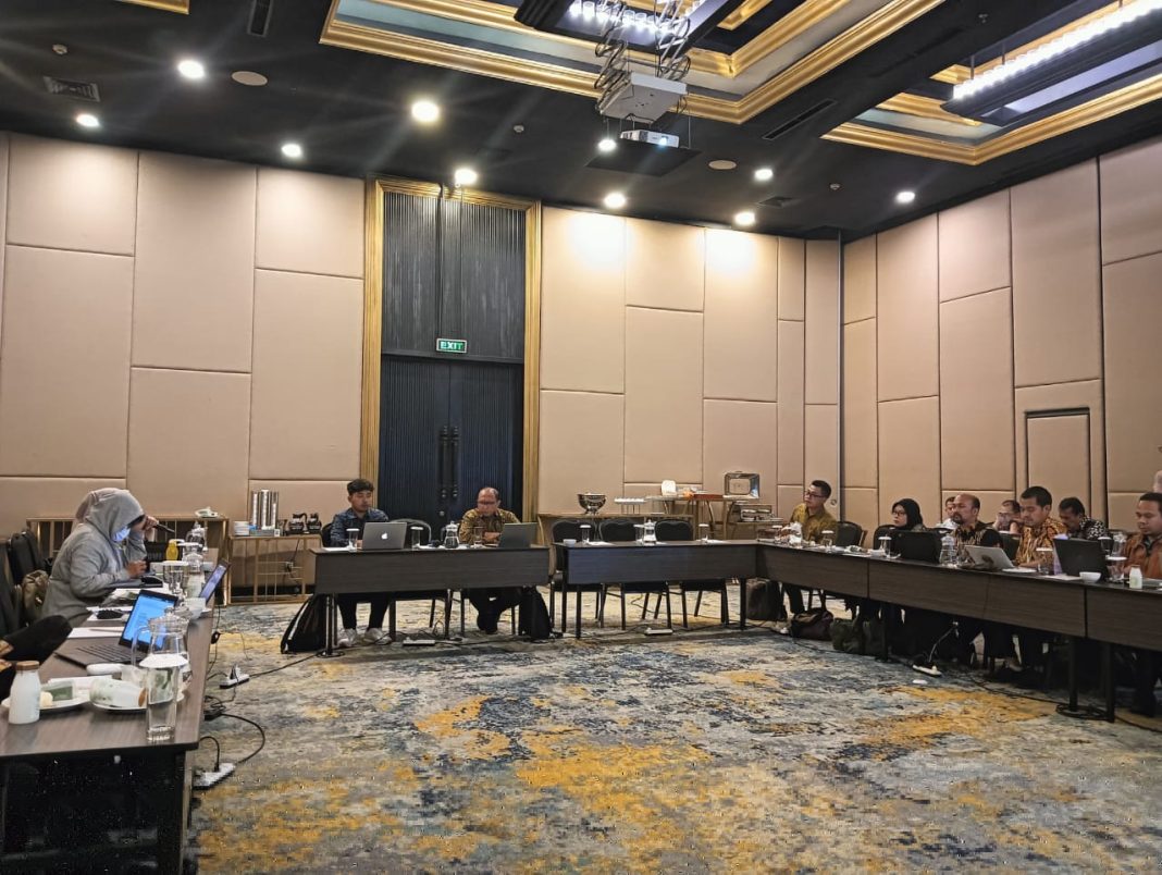 Rapat penyusunan Rancangan Standar Kompetensi Kerja Nasional Indonesia (RSKKNI) di bidang keinsinyuran peternakan, Jakarta, Jumat (25/10/2024). (Dok/Kementan)