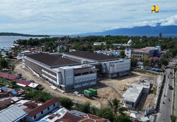 Pasar Sanggeng di Kabupaten Manokwari, Provinsi Papua Barat, selesai dibangun oleh Kementerian Pekerjaan Umum. (Dok/Kemenkeu)