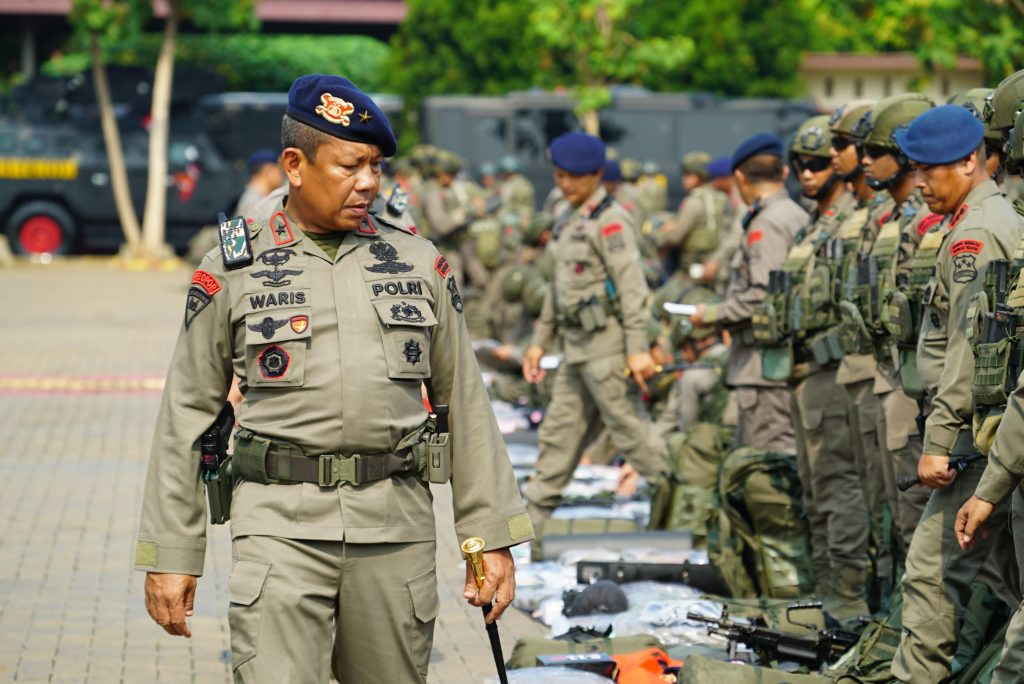 Brigjen Pol Waris Agono memimpin apel gelar pasukan Korbrimob Polri di Lapangan Apel Resimen III Pasukan Pelopor Korbrimob Polri, Cikeas, Bogor, Selasa (29/10/2024). (Dok/Humas Polri)