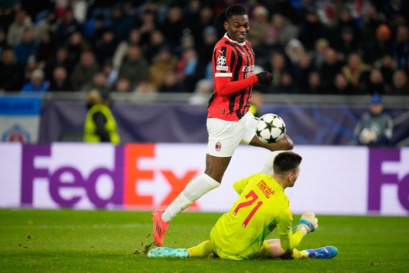 Rafael Leao mencetak gol dalam laga Liga Champions antara Slovan Bratislava vs AC Milan, Rabu (27/11/2024).