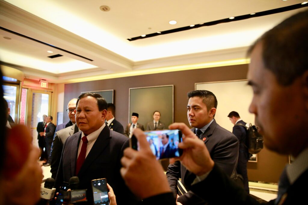 Presiden Prabowo Subianto dalam keterangannya kepada awak media usai pertemuan dengan Menteri Pertahanan Amerika Serikat, Lloyd Austin, Rabu (13/11/2024). (Dok/BPMI Setpres)