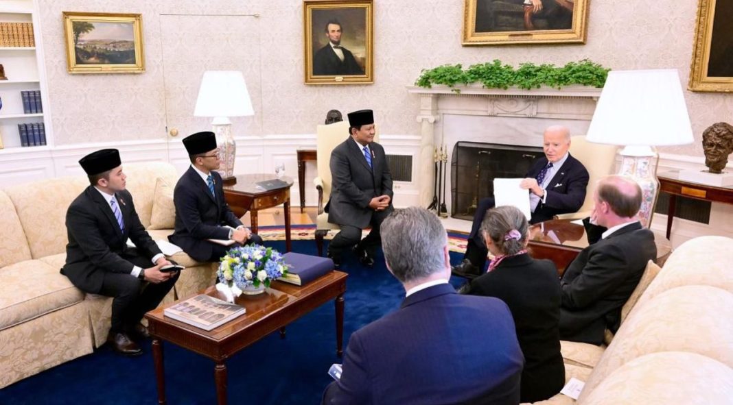 Presiden Prabowo Subianto melakukan pertemuan bilateral dengan Presiden Amerika Serikat, Joe Biden, di Gedung Putih, Washington DC, Selasa (12/11/2024).