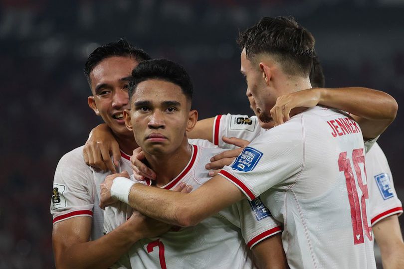 Timnas Indonesia merayakan gol Marselino Ferdinan ke gawang Timnas Arab Saudi, Selasa (19/11/2024) malam.