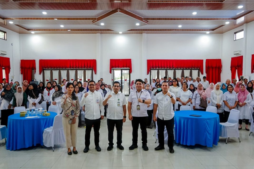 Sebanyak 350 orang PNS di lingkungan Pemko Medan yang akan memasuki masa purna tugas mengikuti Bimtek Pembekalan yang dibuka Asisten Umum Ferry Ichsan di Gedung serba guna TP PKK Kota Medan, Rabu (20/11/2024). (Dok/Kominfo Medan)