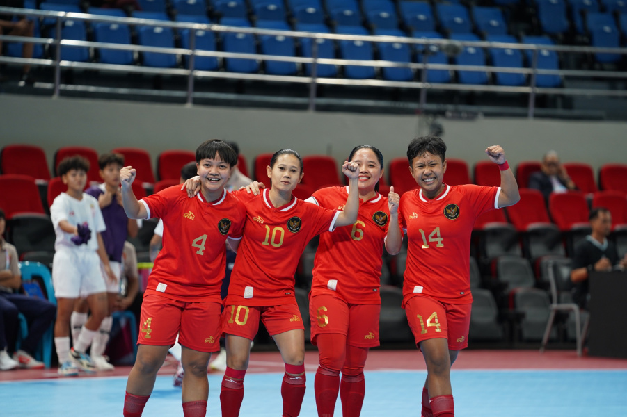 Timnas Futsal Putri Indonesia mengalahkan Myanmar dengan skor 4-1 dalam pertandingan perebutan posisi ketiga di ajang ASEAN Women's Futsal Championship 2024 di PSC PhilSports Arena, Filipina, Kamis (21/11/2024). (Dok/PSSI)