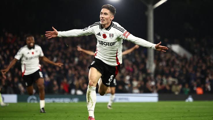 Harry Wilson merayakan gol kemenangan untuk Fulham melawan Brentford dalam pekan ke-10 Liga Inggris di Stadion Craven Cottage, Selasa (5/11/2024).