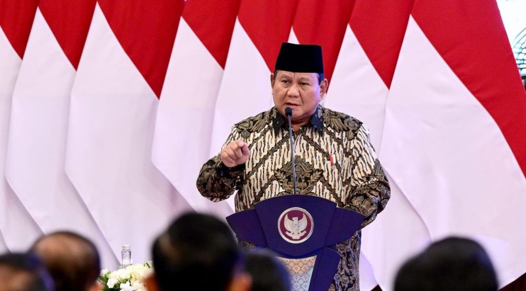 Presiden Prabowo Subianto menghadiri acara penyerahan secara digital Daftar Isian Pelaksanaan Anggaran (DIPA) dan Buku Alokasi Transfer ke Daerah (TKD) Tahun Anggaran 2025, serta peluncuran Katalog Elektronik versi 6.0, yang digelar di Istana Negara, Jakarta, pada Selasa (10/12/2024).