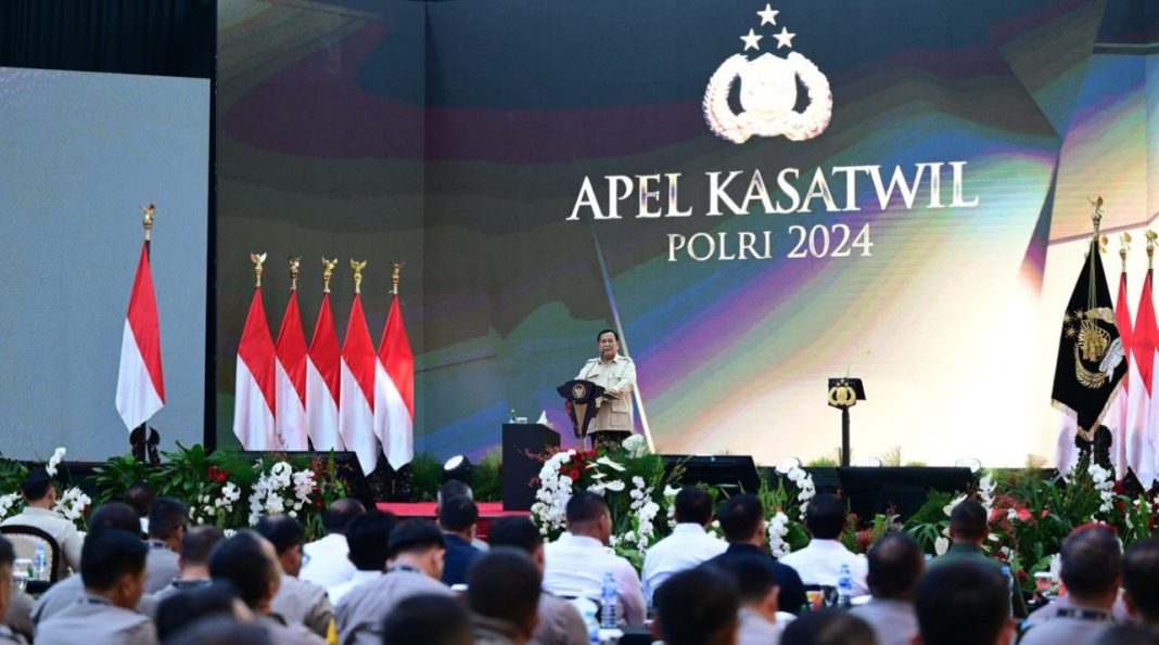 Presiden Prabowo menghadiri pembukaan Apel Kepala Satuan Wilayah (Kasatwil) Polri Tahun 2024 di Akademi Kepolisian (Akpol), Kota Semarang, Rabu (11/12/2024).