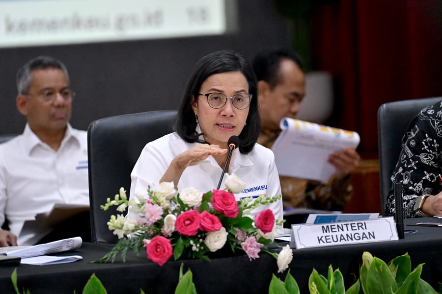 Menteri Keuangan Sri Mulyani Indrawati memaparkan kebijakan perpajakan dalam Konferensi Pers bertajuk Paket Stimulus Ekonomi untuk Kesejahteraan di Jakarta, Senin (16/12/2024). (Dok/Kemenkeu)