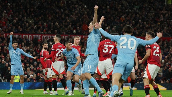 Manchester United tumbang 2-3 dari Nottingham Forest di Old Trafford, Minggu (8/12/2024).