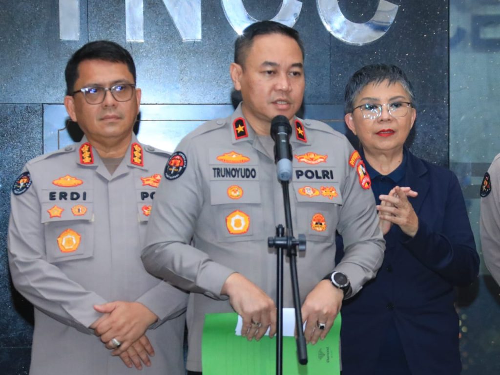 Karo Penmas Divisi Humas Polri, Brigjen Trunoyudo Wisnu Andiko, menyampaikan hasil sidang etik kasus pemerasan DWP dalam konferensi pers. (Dok/Humas Polri)