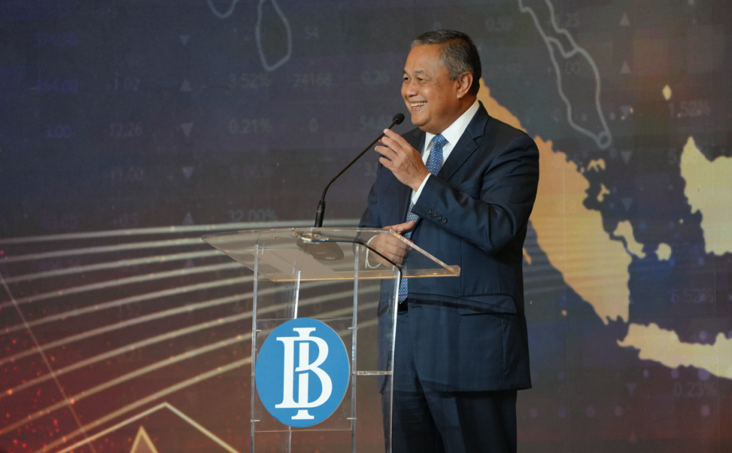 Gubernur Bank Indonesia, Perry Warjiyo, membuka Forum Investasi Tahunan (FIT) 2025 di Bali. (Dok/Bank Indonesia)