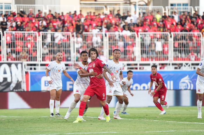 Suasana pertandingan antara Malut United vs Madura United pada laga peka ke-18 Liga 1 2024-2025 di Stadion Gelora Kie Raha Ternate, Jumat (10/1/2024).