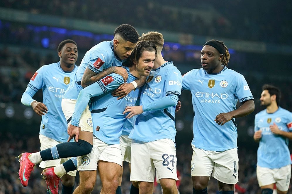 Momen selebrasi Jack Grealish di laga Manchester City vs Salford City, Piala FA 2024/2025.