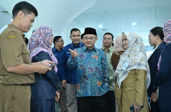 Mendikdasmen RI menekankan komitmen pemerintah terhadap reformasi birokrasi pendidikan dalam peluncuran Rumah Pendidikan.