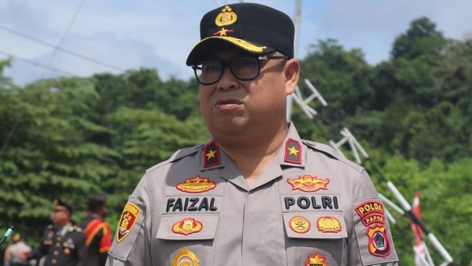 Brigjen Pol Faizal Ramadhani menyampaikan klarifikasi terkait isu hoaks genosida terhadap Orang Asli Papua oleh TNI-Polri, Jumat (24/1/2025).