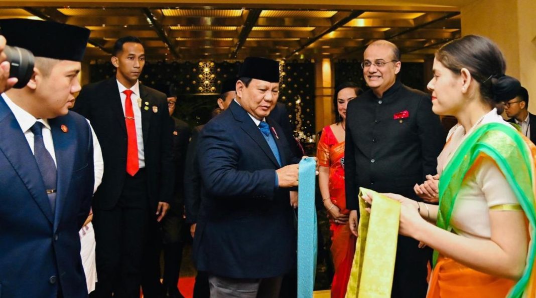 Kedatangan Presiden Republik Indonesia, Prabowo Subianto, di New Delhi, India, pada Kamis (23/1/2025), disambut antusias oleh para mahasiswa Indonesia di India.