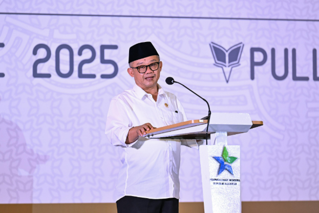 Menteri Pendidikan Dasar dan Menengah, Abdul Mu'ti, saat membuka Rapat Koordinasi Nasional Bidang Perpustakaan Tahun 2025 di Jakarta, Rabu (5/2/2025). (Dok/Kemendikdasmen)