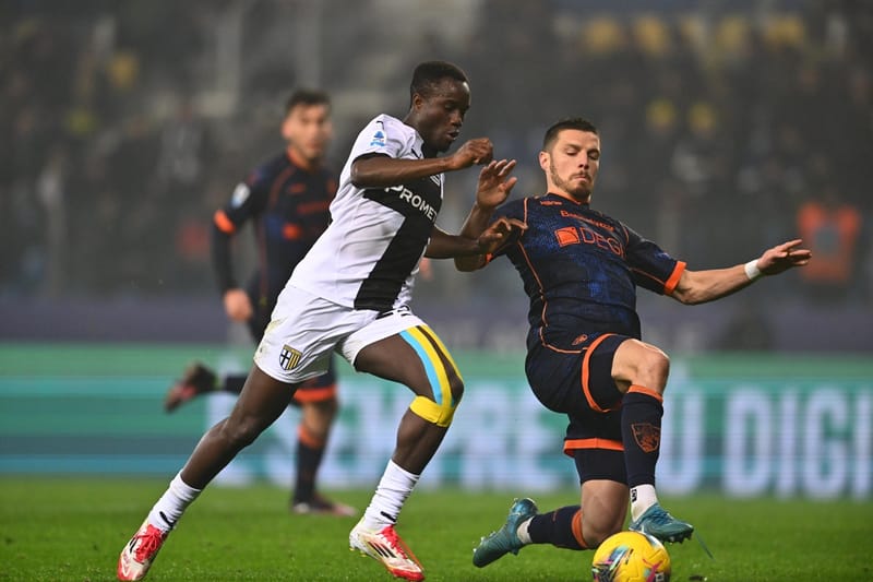 Lecce meraih kemenangan 3-1 atas Parma dalam laga Serie A, Jumat malam. Hasil ini membuat Lecce naik lima peringkat di klasemen, sementara Parma harus terpuruk di zona degradasi.