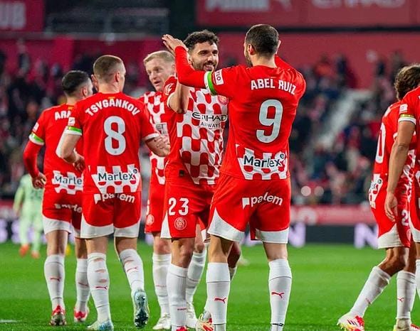 Para pemain Girona melakukan selebrasi usai mencetak gol ke gawang Las Palmas di laga La Liga.