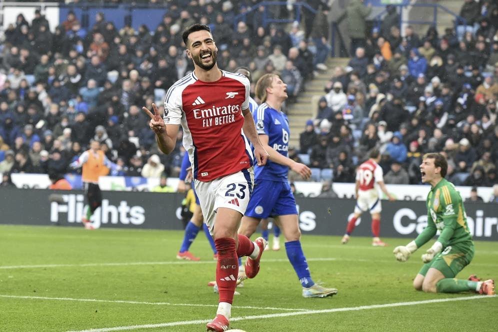 Selebrasi Mikel Merino dalam laga Premier League antara Leicester City vs Arsenal, Sabtu (15/2/2025) malam WIB.