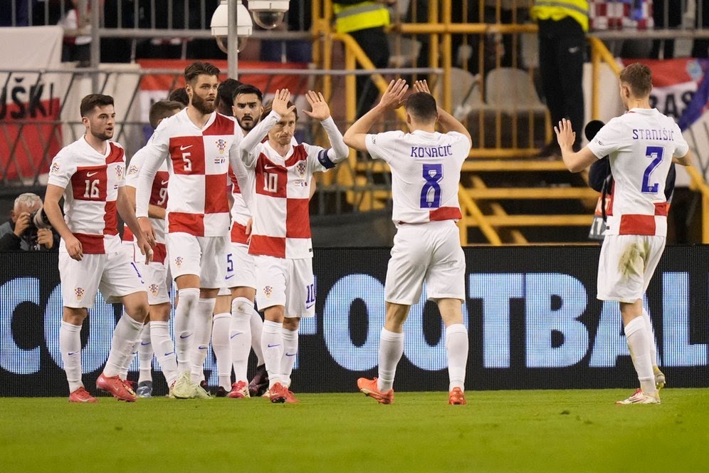 Selebrasi skuad Kroasia dalam laga UEFA Nations League versus Prancis, Jumat (21/3/2025).