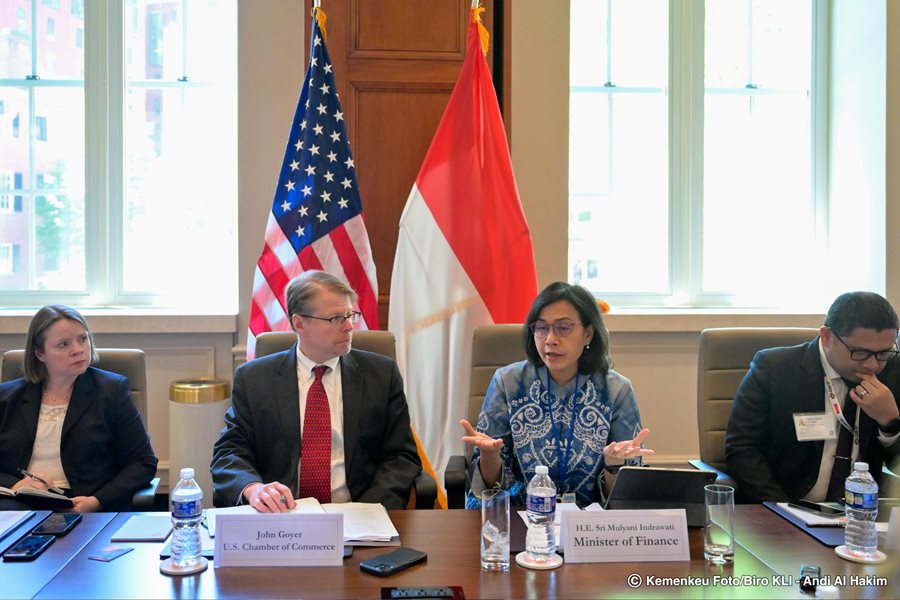 Menteri Keuangan Sri Mulyani Indrawati berbicara dalam forum diskusi bersama US Chamber of Commerce di Washington DC, Amerika Serikat, Rabu (23/04/2025). (Dok/Kemenkeu)