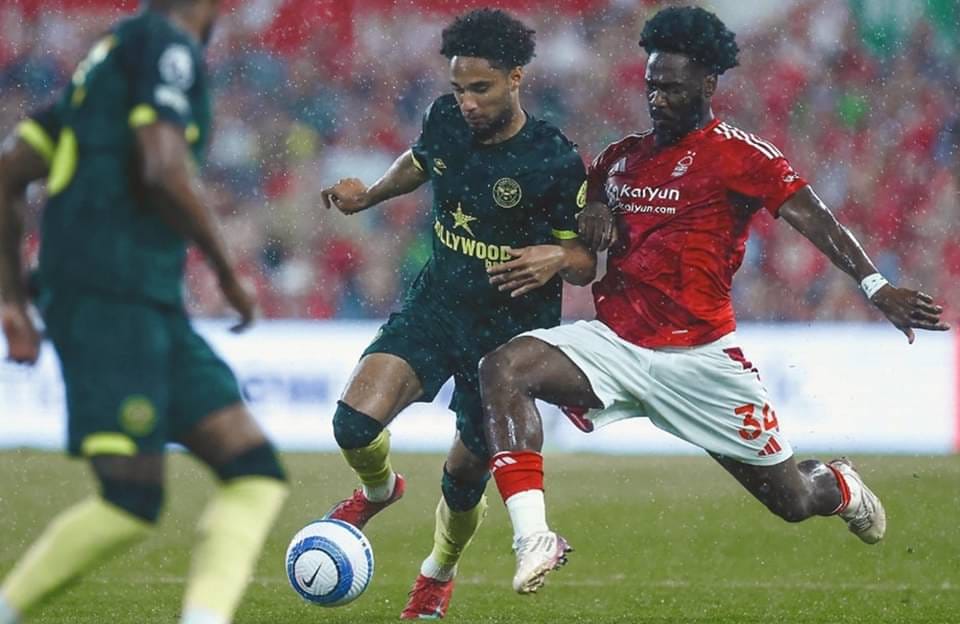 Brentford tampil disiplin dan menang 2-0 atas Nottingham Forest di City Ground menggagalkan ambisi Forest lolos ke Liga Champions.
