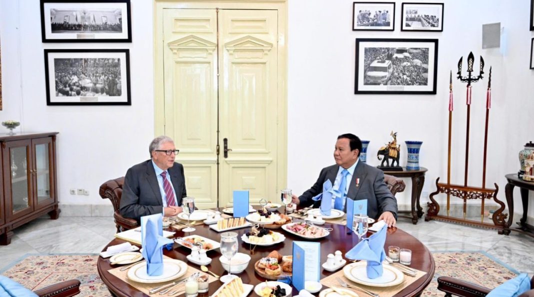 Presiden Republik Indonesia, Prabowo Subianto, menerima kunjungan kehormatan tokoh filantropi dunia sekaligus pendiri Gates Foundation, Bill Gates, di Istana Merdeka, Jakarta, pada Rabu (7/5/2025).