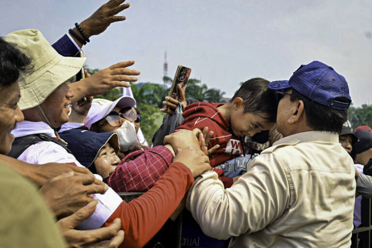 Presiden Prabowo Subianto hadir dalam acara peringatan Hari Buruh Internasional Tahun 2025 yang diselenggarakan di kawasan Monumen Nasional (Monas), Jakarta, pada Kamis (1/5/2025). (Dok/BPMI Setpres)