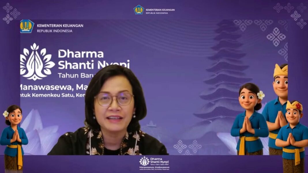 Menteri Keuangan Sri Mulyani Indrawati memberikan sambutan secara daring dalam Puncak Acara Dharma Santi Nyepi Tahun Saka 1947 di lingkungan Kementerian Keuangan, Kamis (15/5/2025). (Dok/Kemenkeu)